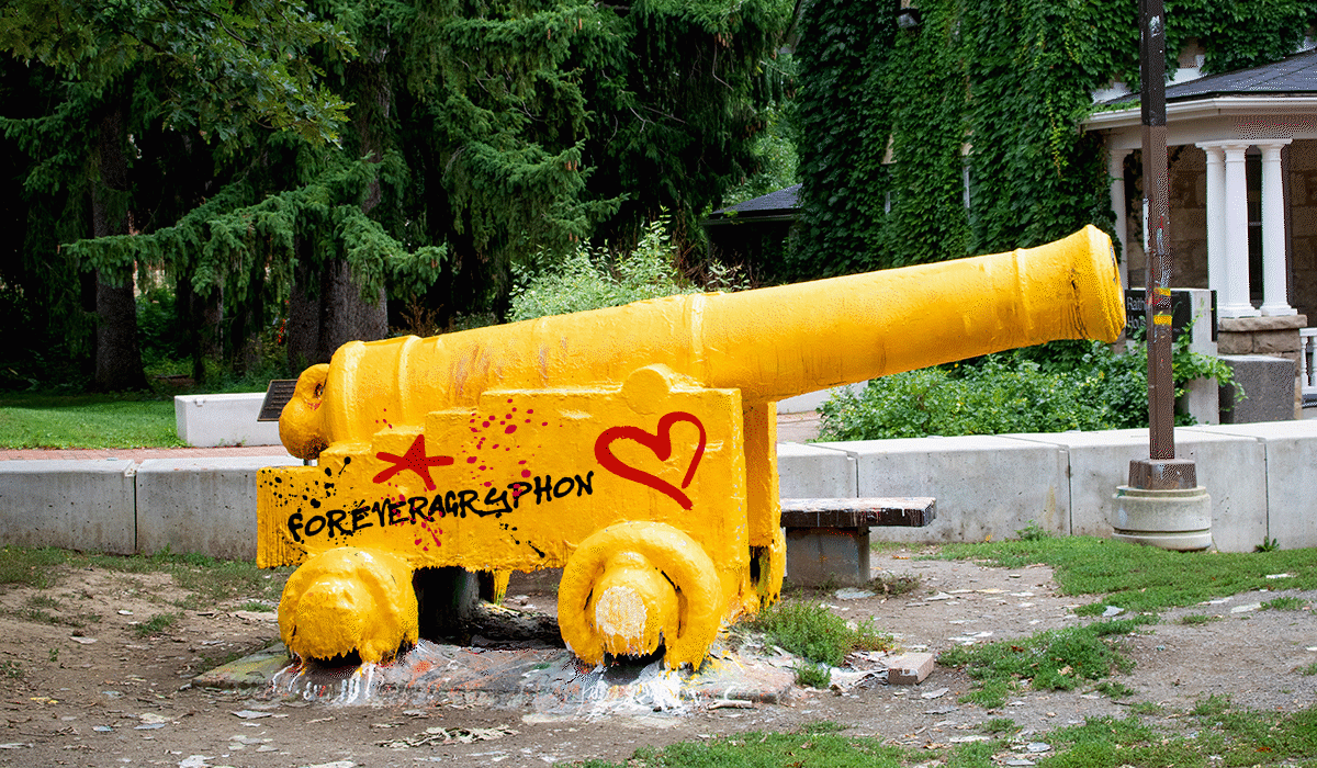 Gif - April Fools Message on the cannon old jeremiah Gif - April Fools Message on the cannon old jeremiah